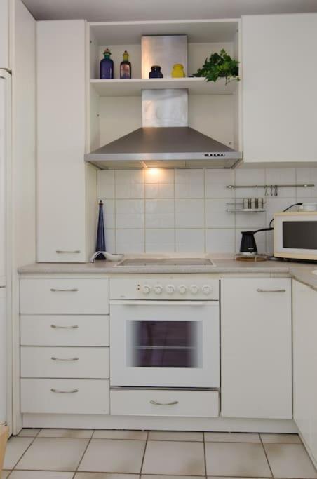 הוילה פלוגיטה Wonderful House With Private Garden מראה חיצוני תמונה